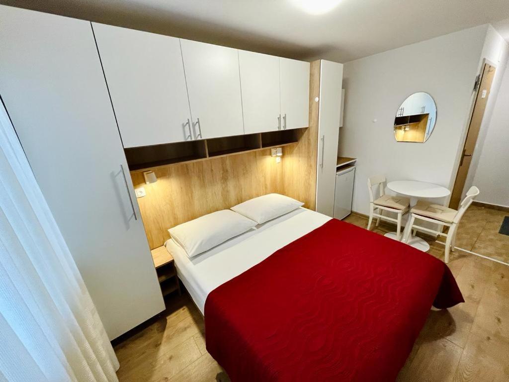 Guest House Korunic Korčula Екстериор снимка